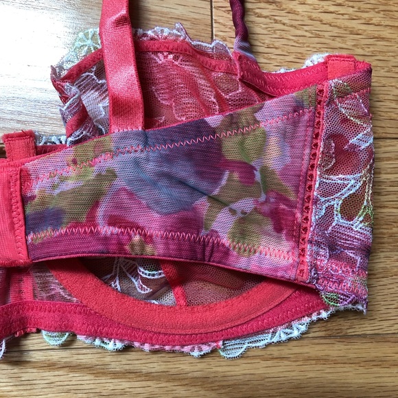 NWT Gorgeous Calvin Klein Floral Unlined Bra (Size: 32DD) - Picture 5 of 10